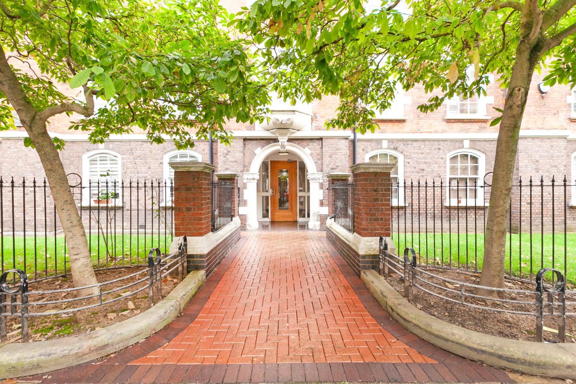 Beautiful One Bedroom Flat In Scott Ellis Gardens Londres Exterior foto